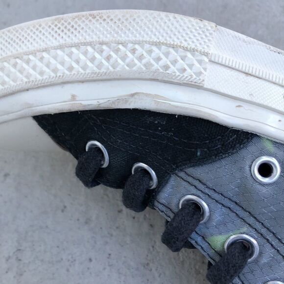 Chuck Taylor high tops - Picture 3 of 7